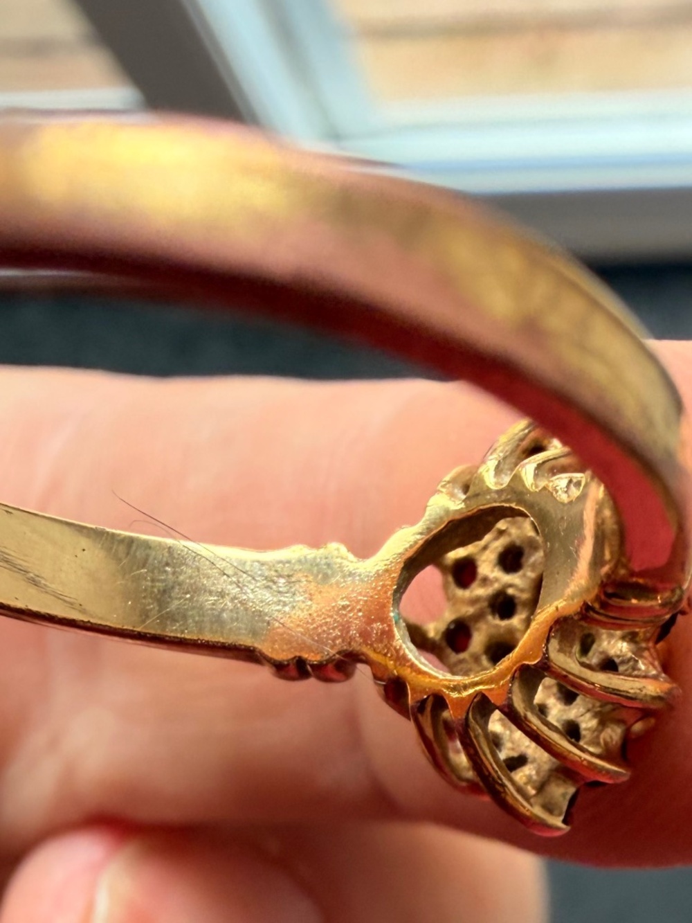 VINTAGE GOLD PLATED RING - Picture 3 of 5